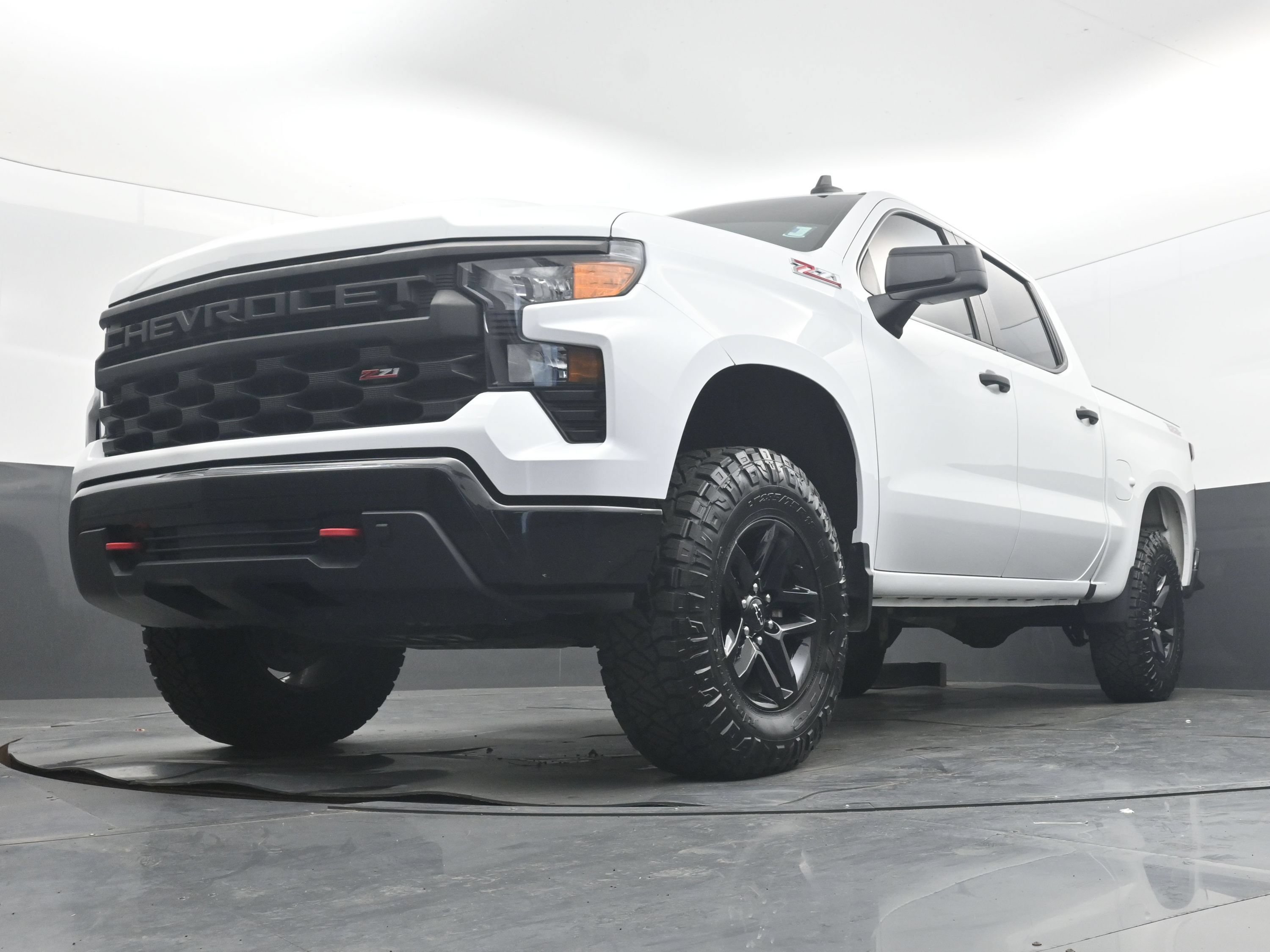 Used 2022 Chevrolet Silverado 1500 Custom Trail Boss w/ LPO, Dark Essentials Package AWD/4WD image 33