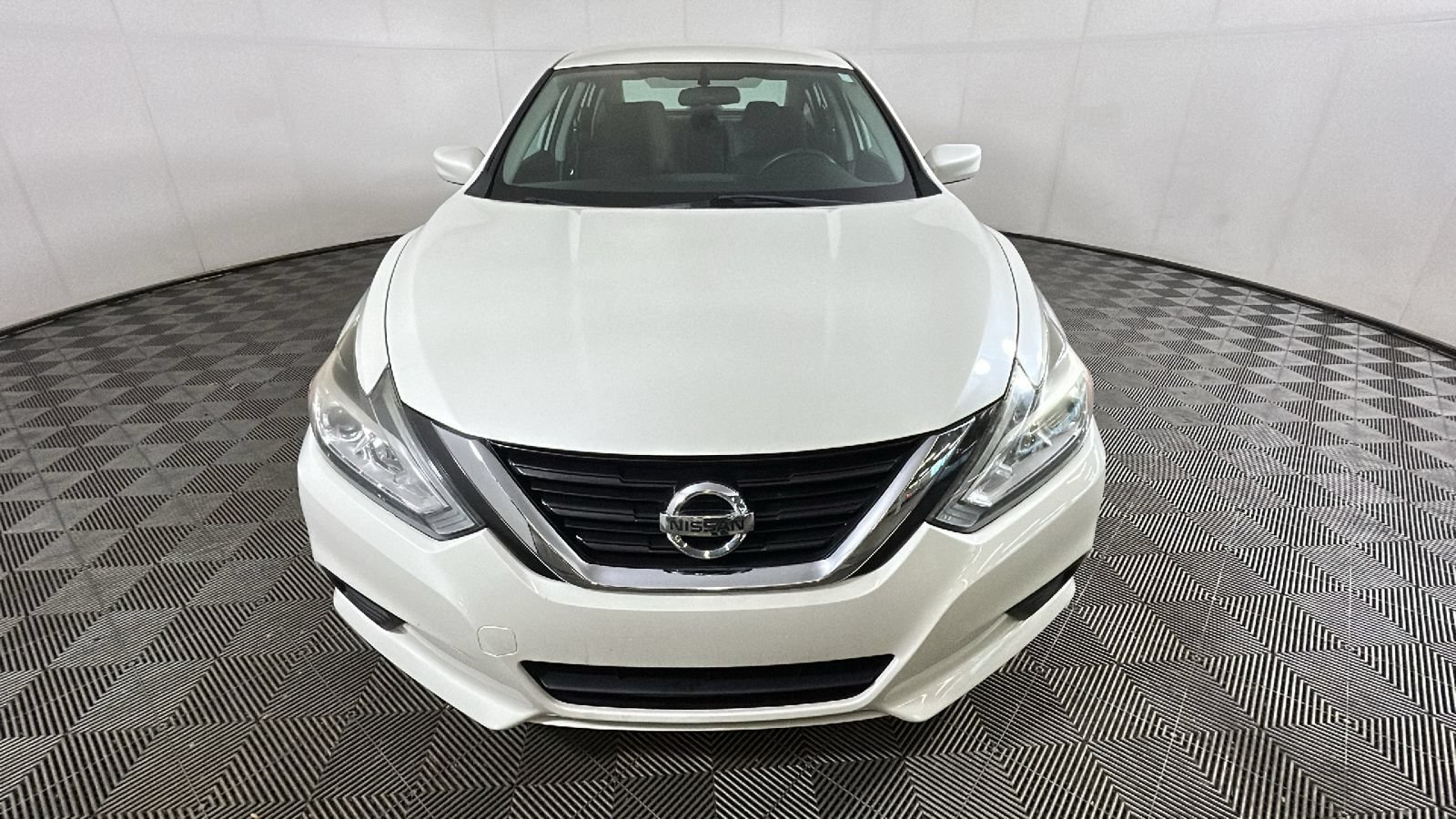 Used 2016 Nissan Altima 2.5 S w/ Power Driver Seat Package FWD image 9