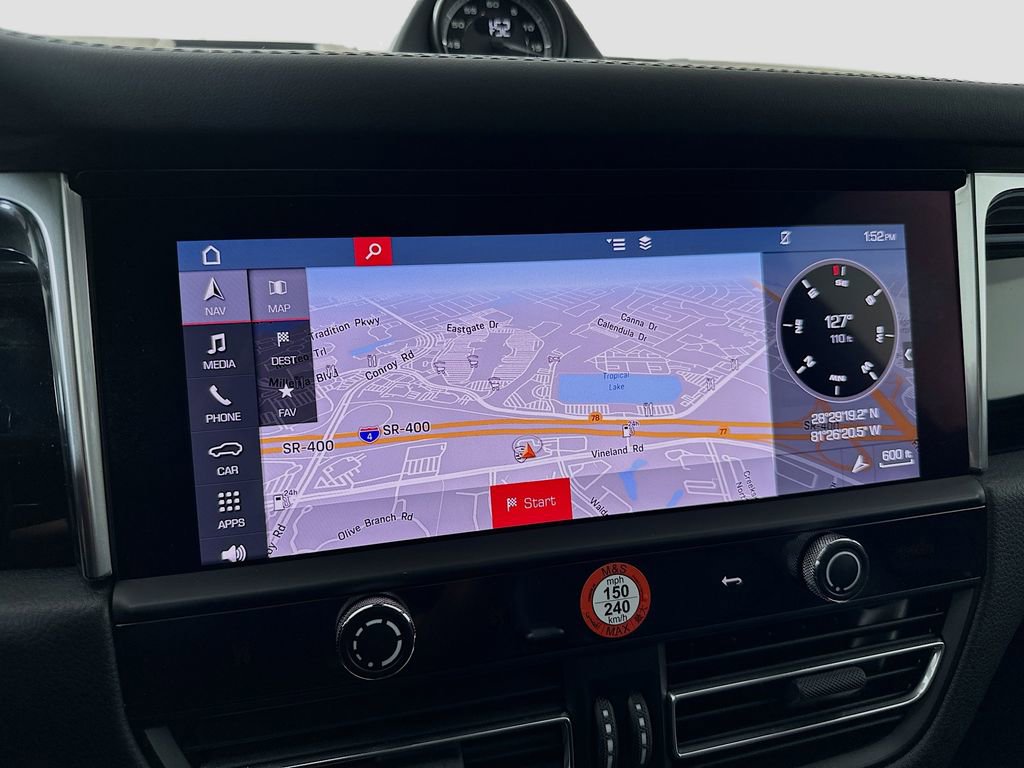 Certified 2026 Porsche Macan AWD/4WD image 16