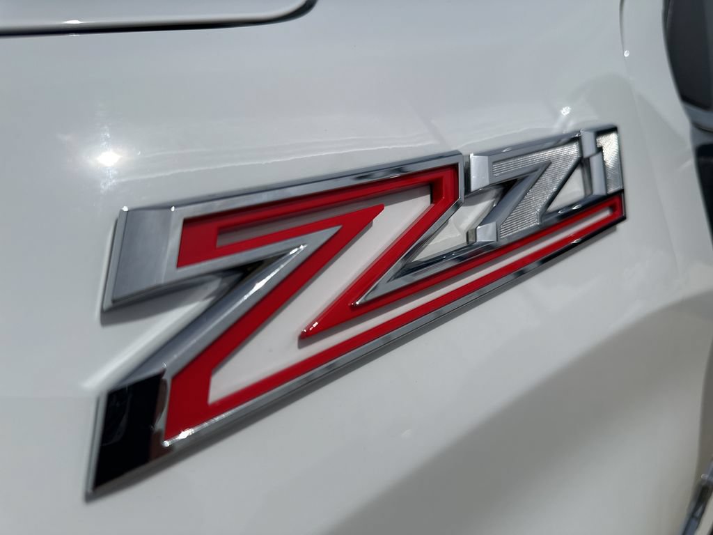 Used 2025 Chevrolet Silverado 1500 LTZ AWD/4WD image 13