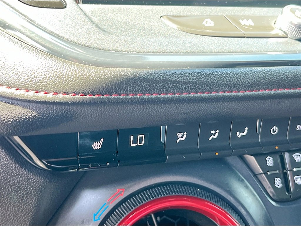 Used 2023 Chevrolet Blazer RS image 19