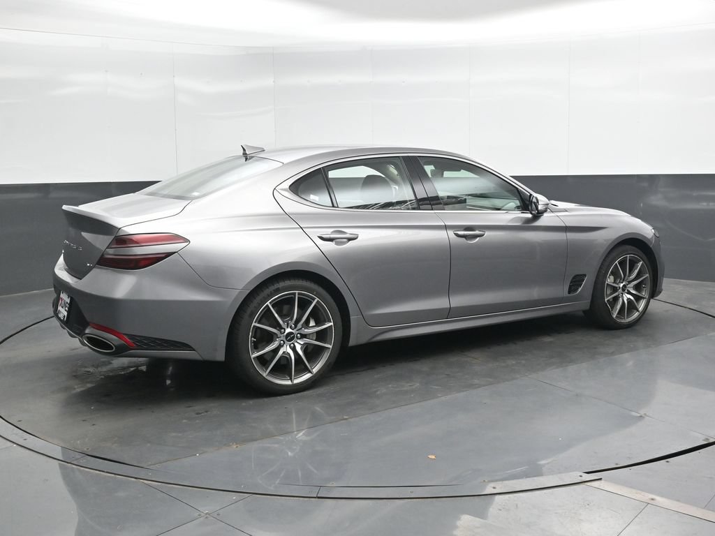 Used 2025 Genesis G70 2.5T AWD/4WD image 3