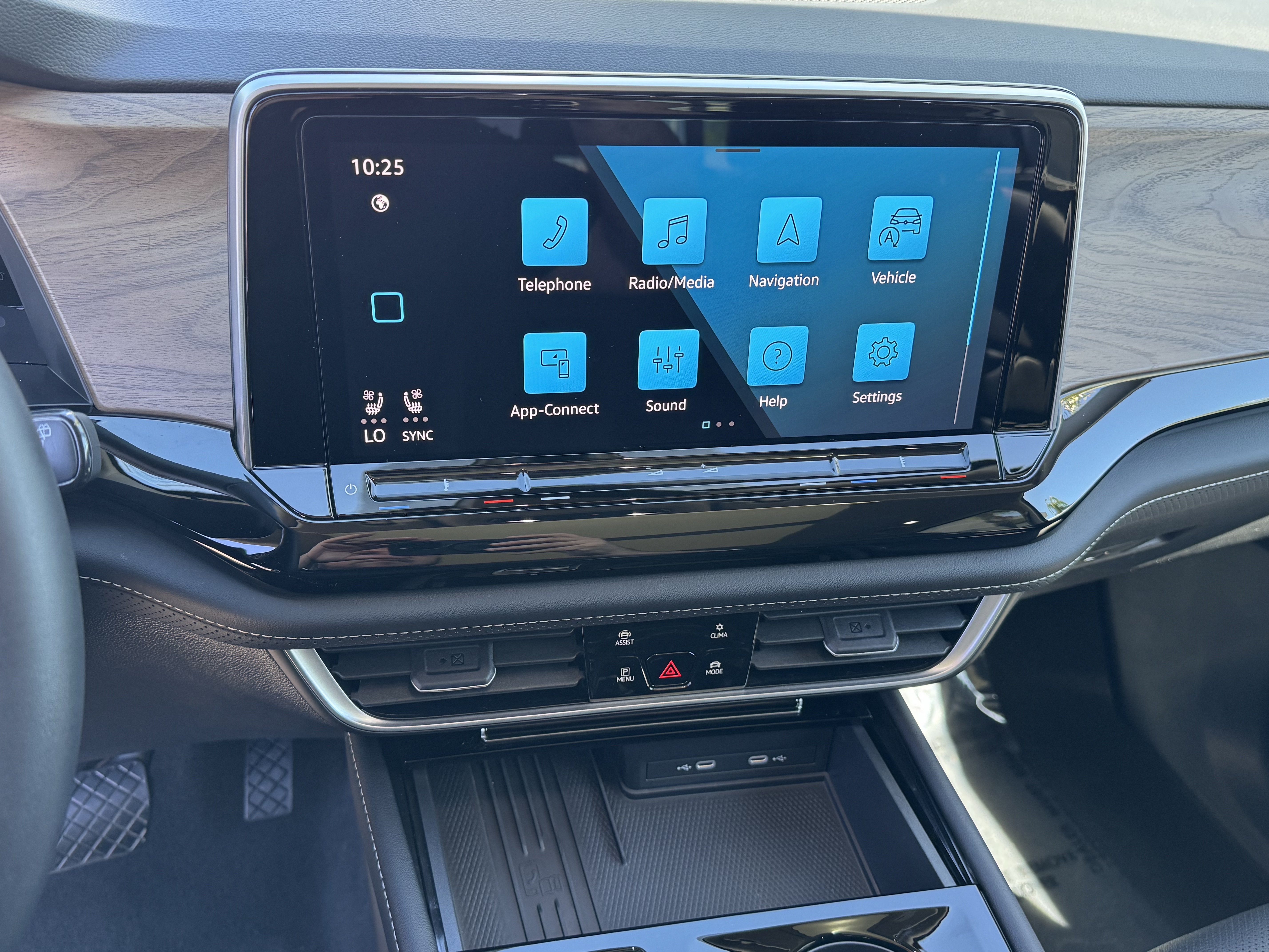 Used 2026 Volkswagen Atlas SE FWD image 23