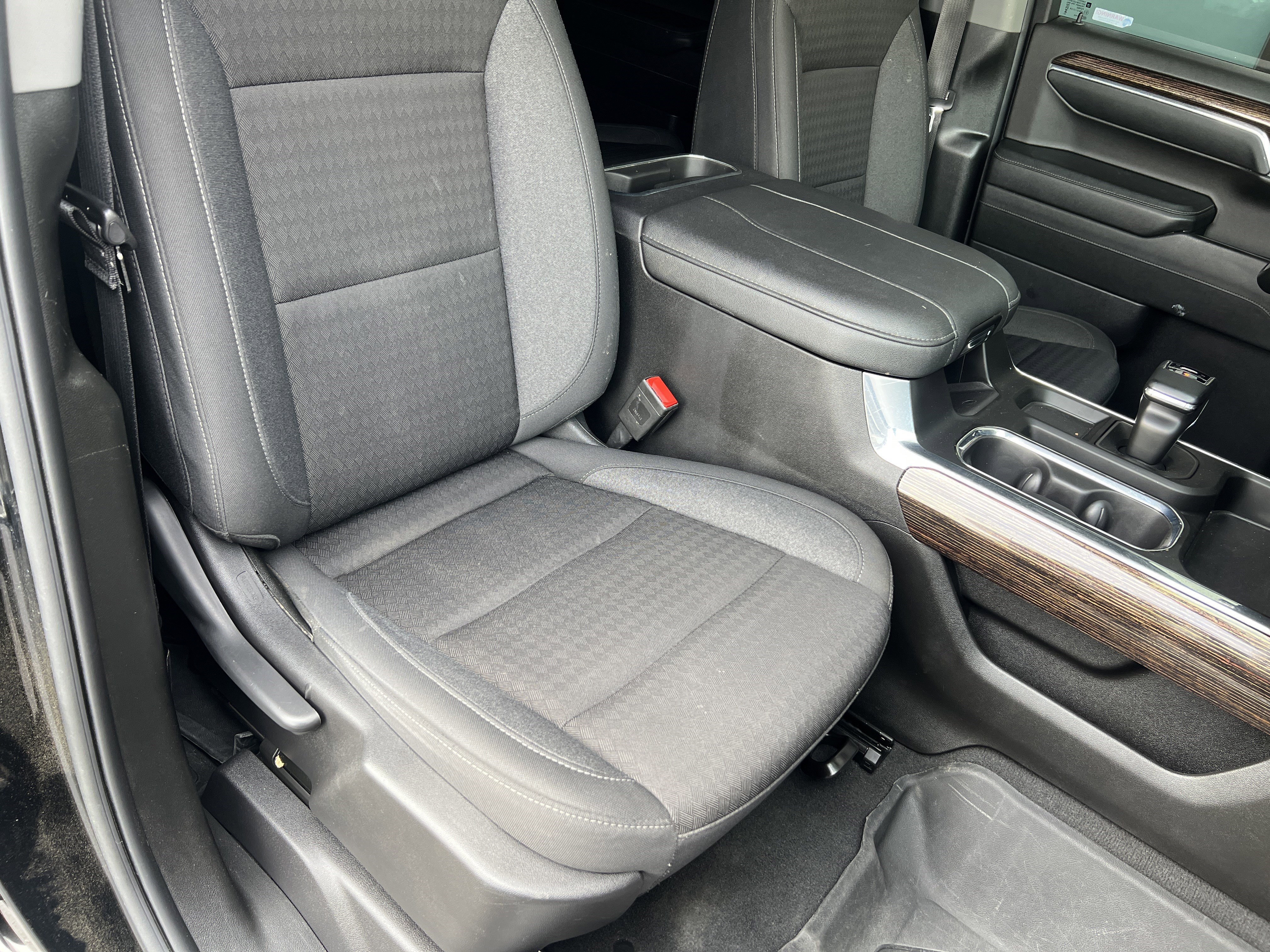 Used 2024 GMC Sierra 1500 Elevation image 24