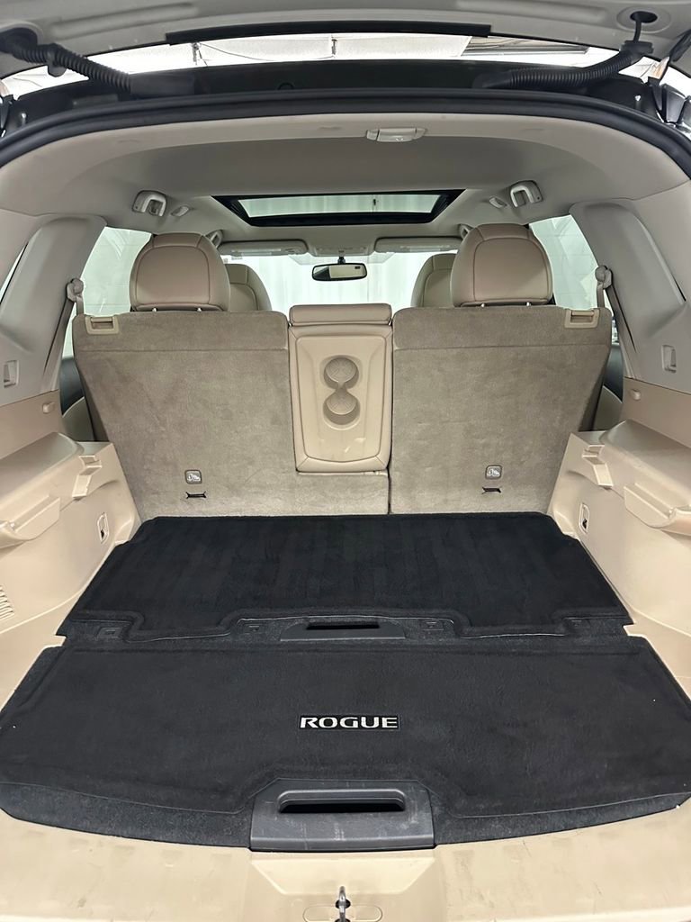 Used 2016 Nissan Rogue SL w/ SL Premium Package image 29