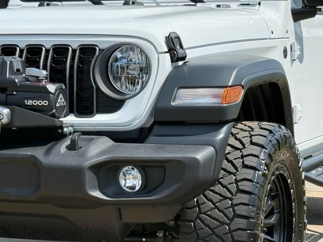 Used 2025 Jeep Wrangler Unlimited Sport AWD/4WD image 11