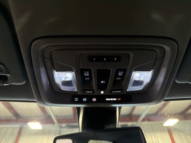 Used 2021 Chevrolet Silverado 1500 LTZ image 30