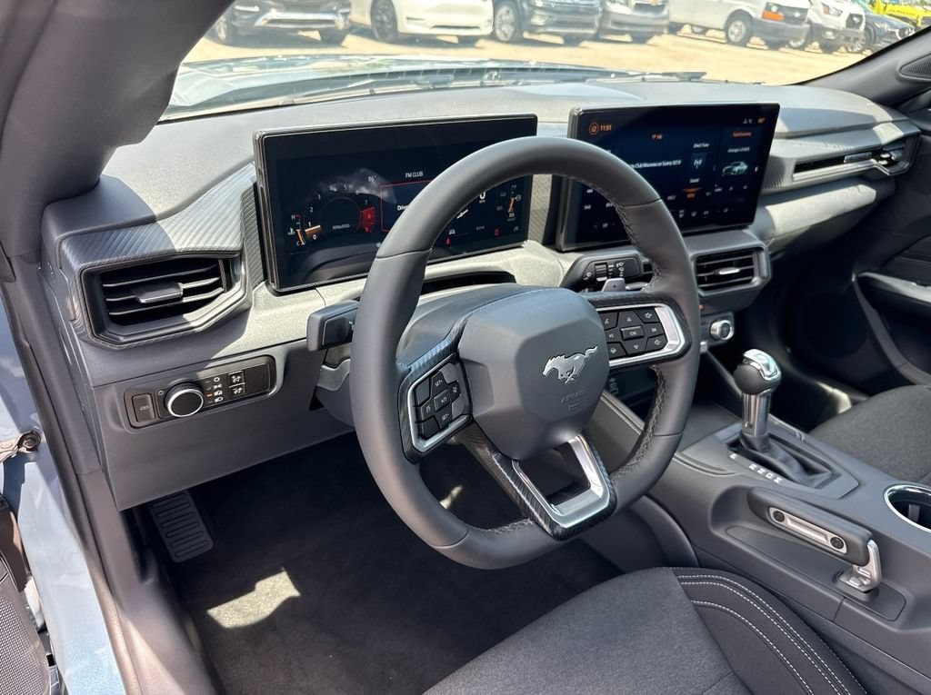 New 2026 Ford Mustang GT w/ GT Performance Package RWD image 5