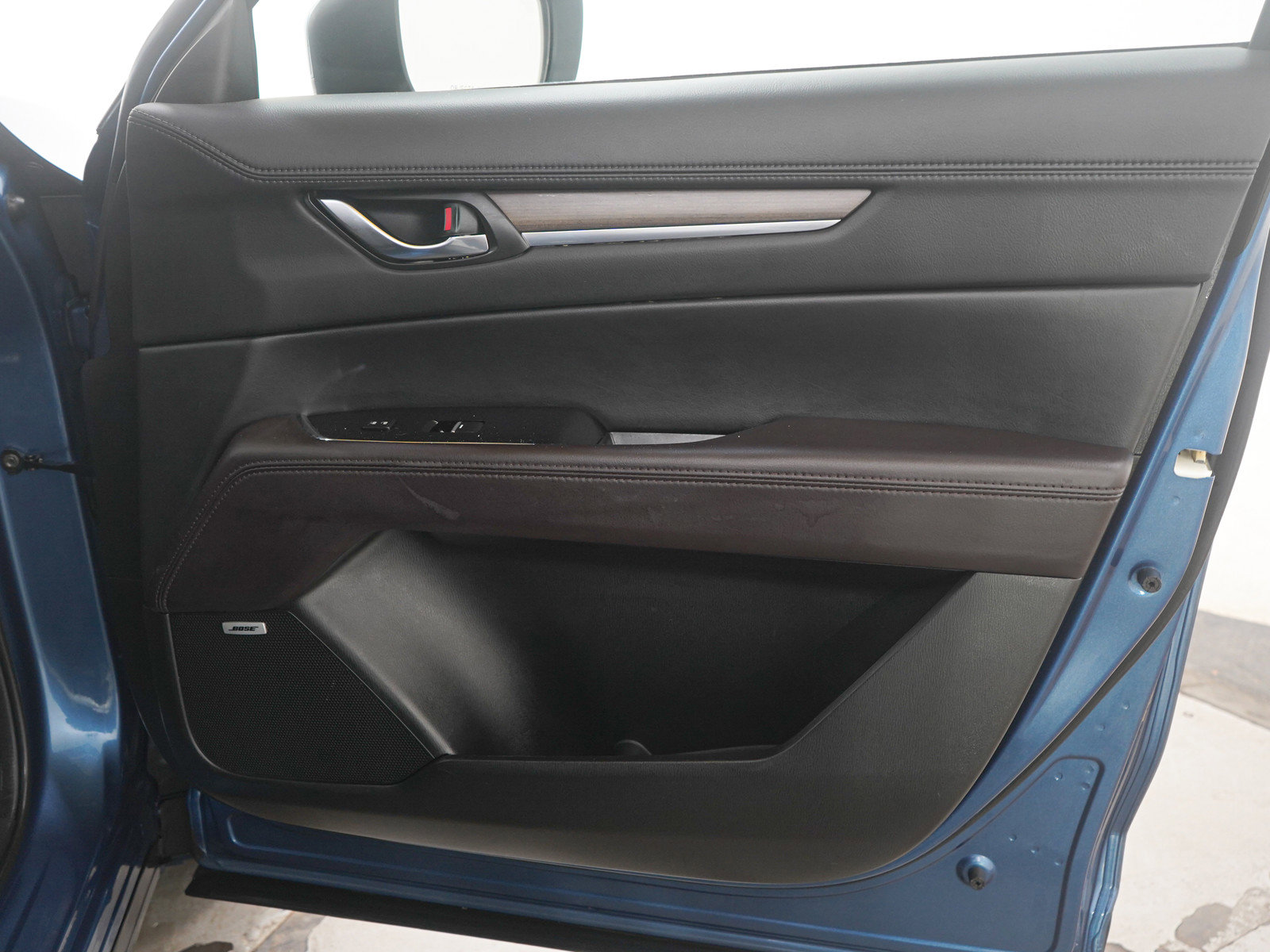 Used 2022 MAZDA CX-5 Signature image 9