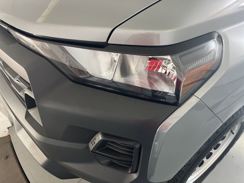 Used 2024 Chevrolet Colorado W/T image 34