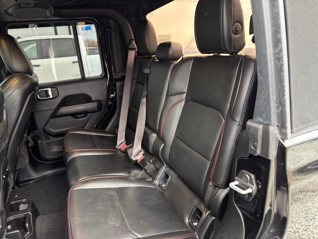 Used 2020 Jeep Gladiator Rubicon w/ Advanced Safety Group image 18
