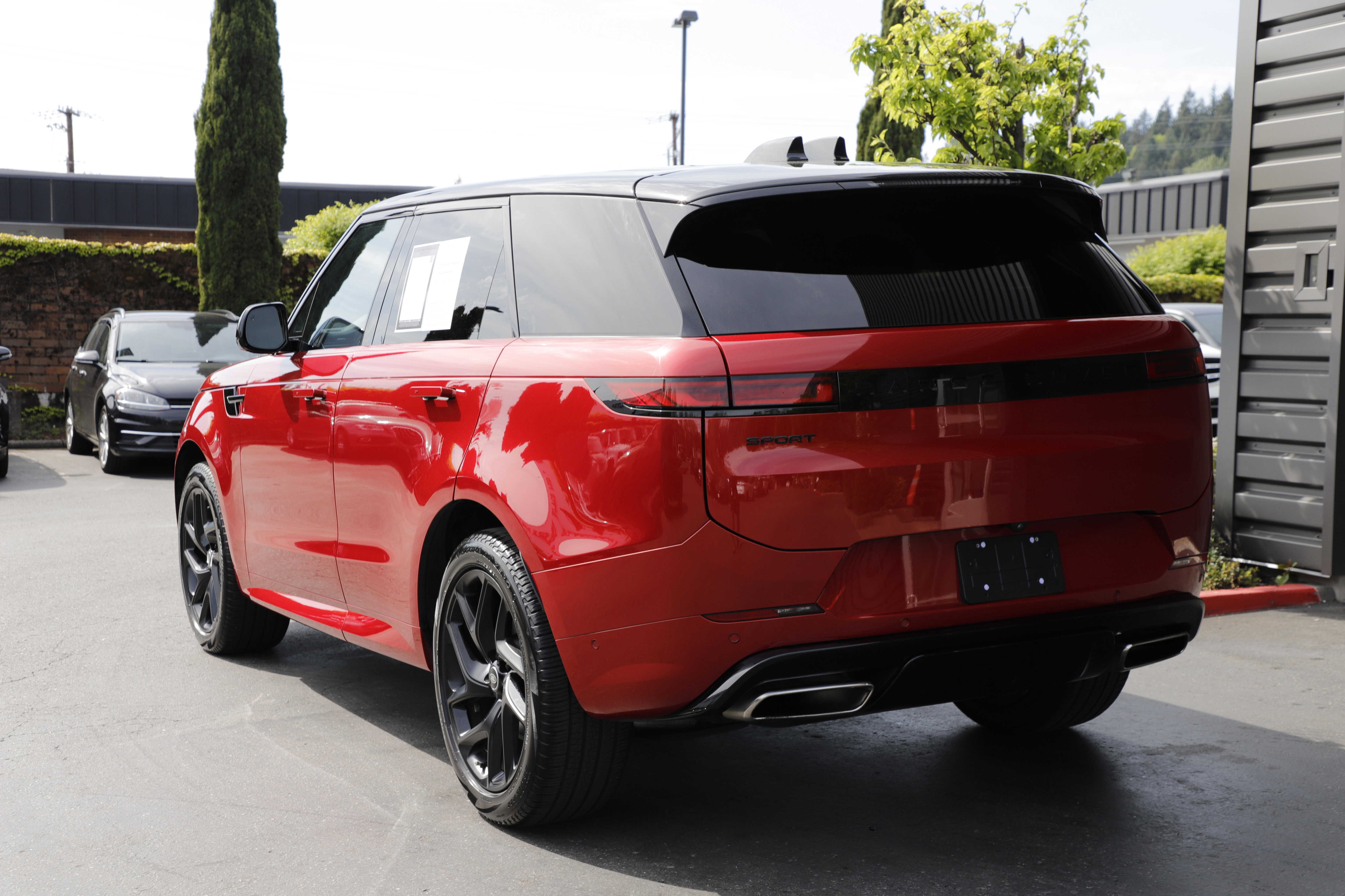 Used 2024 Land Rover Range Rover Sport Dynamic SE AWD/4WD image 8