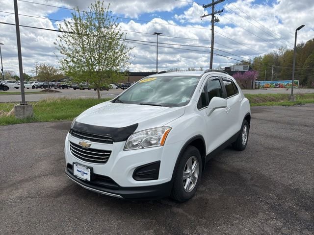 Used 2016 Chevrolet Trax LT AWD/4WD image 1