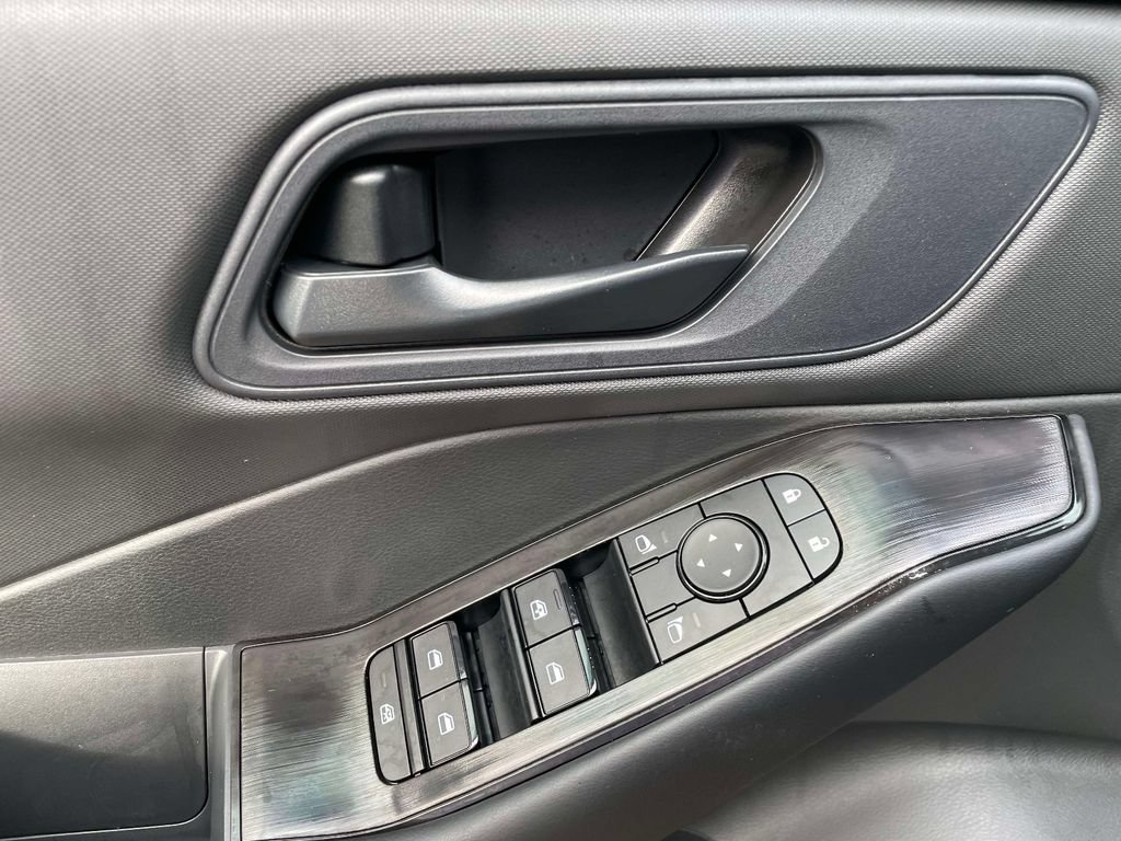 New 2026 Nissan Rogue S FWD image 19