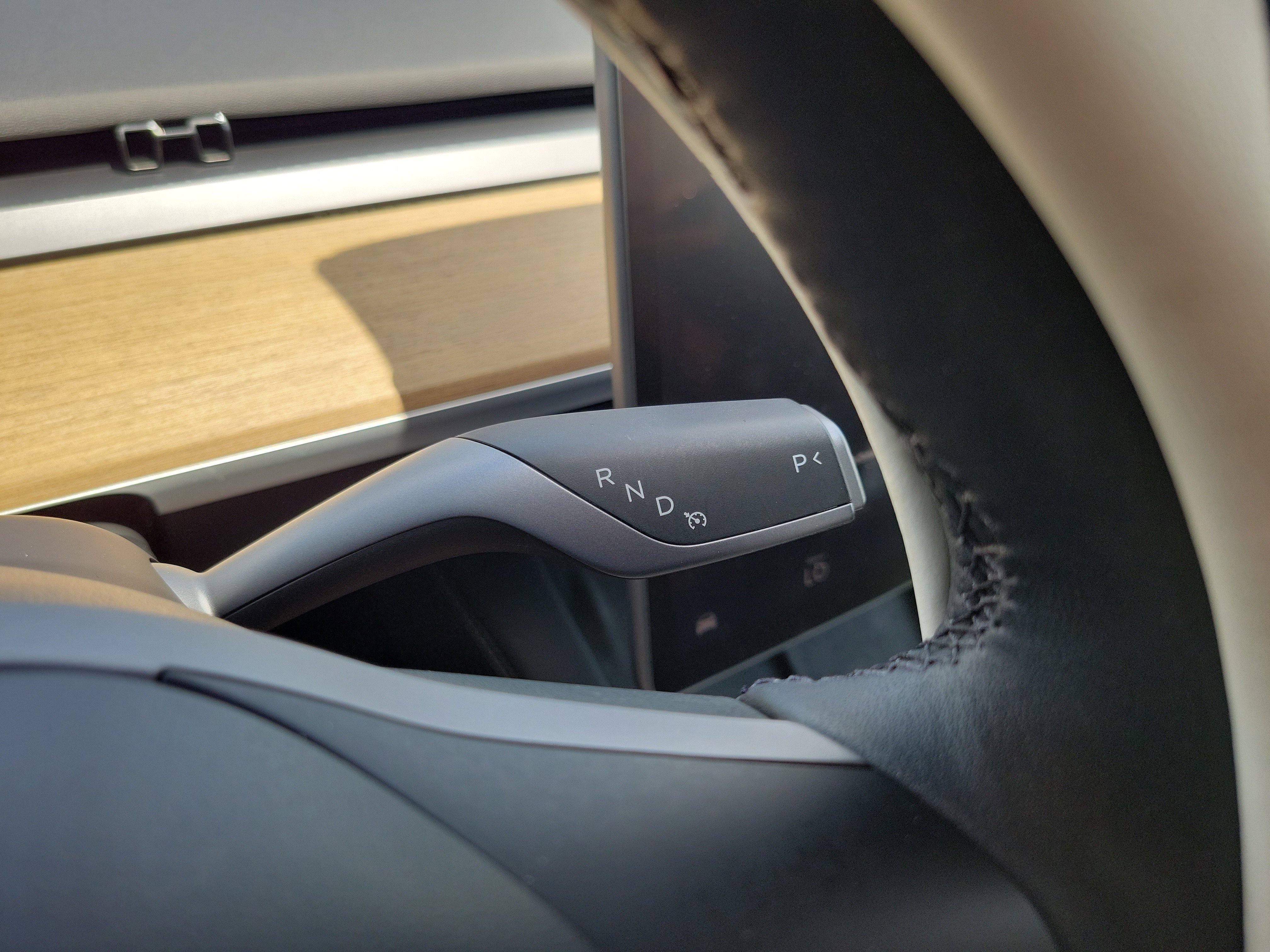 Used 2025 Tesla Model Y Long Range AWD/4WD image 24