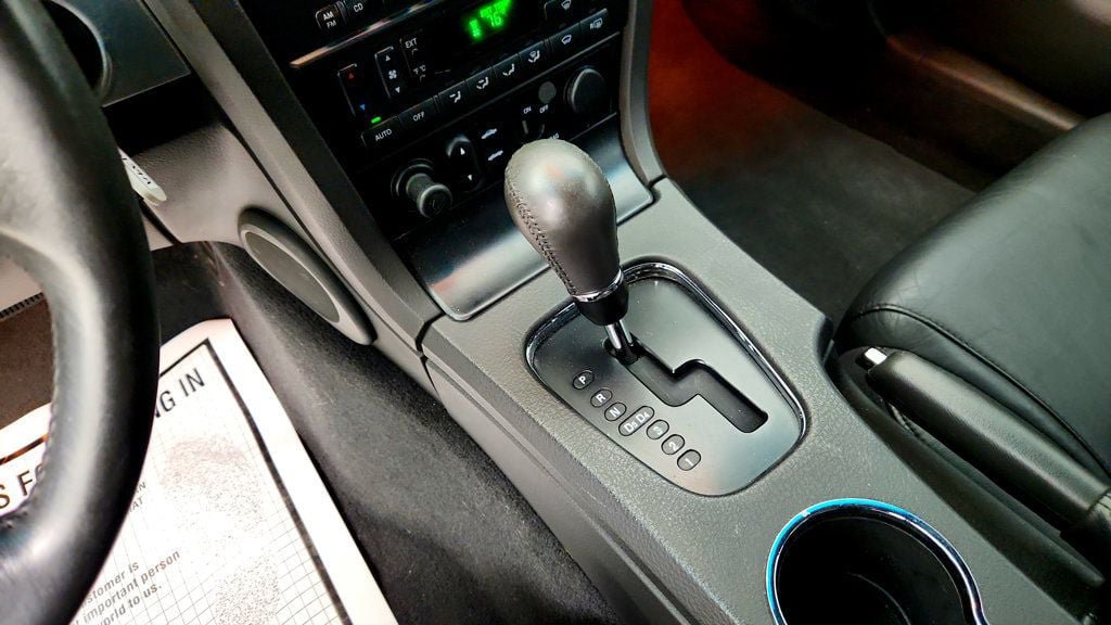 Used 2002 Ford Thunderbird RWD image 17