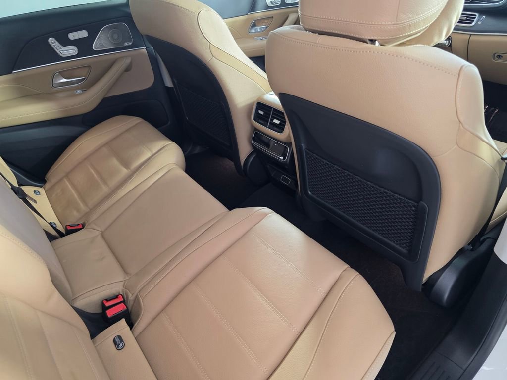 Certified 2025 Mercedes-Benz GLS 450 4MATIC image 32