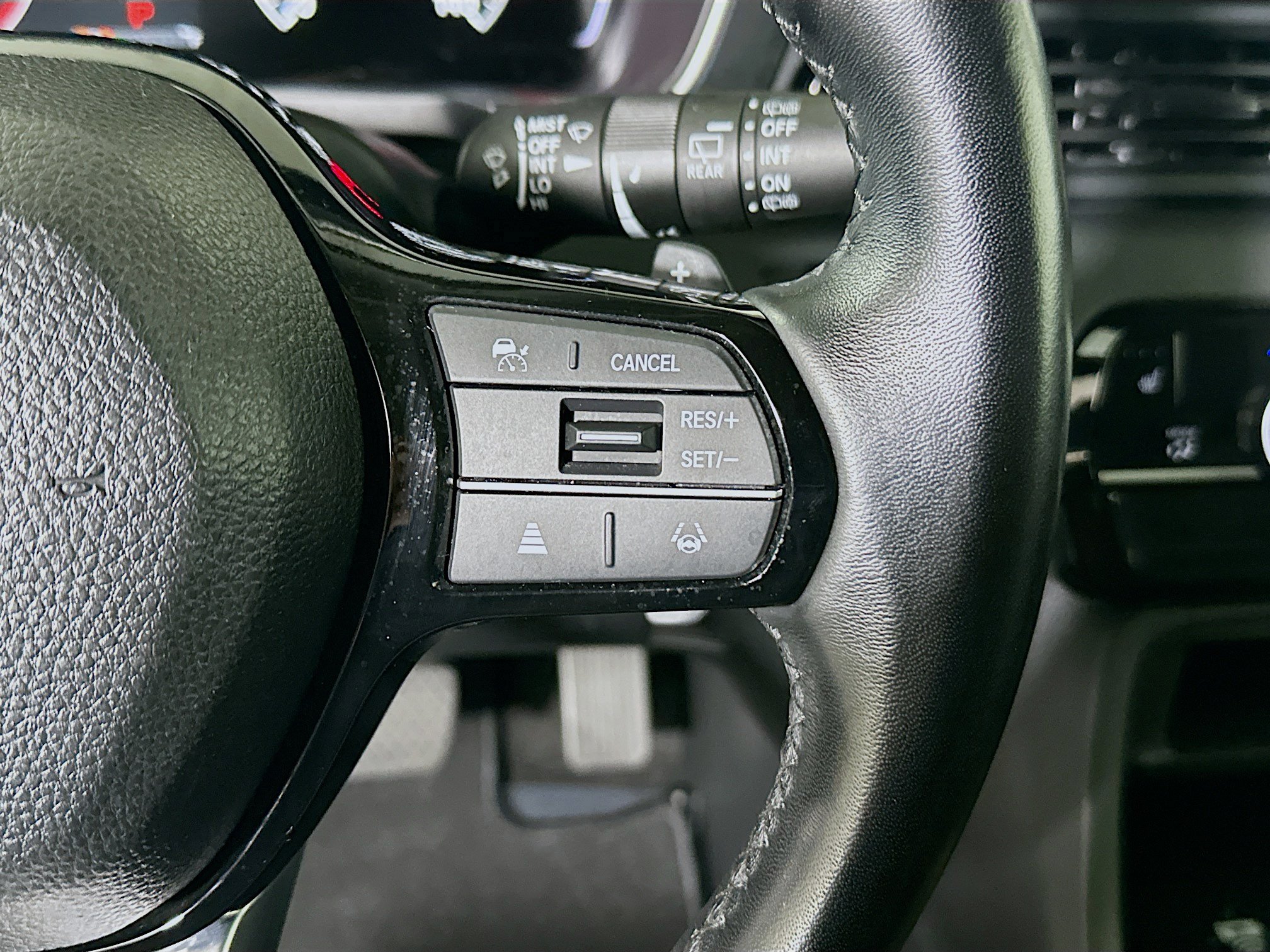 Used 2025 Honda Pilot EX-L image 17