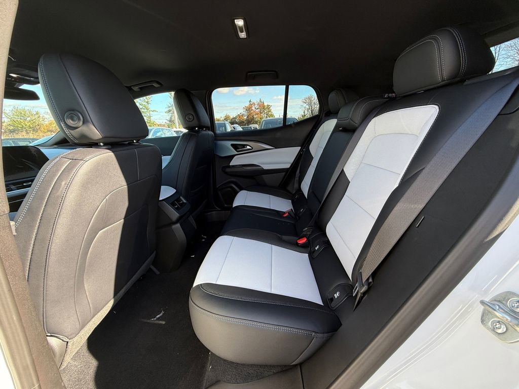 New 2026 Chevrolet Equinox EV LT image 22