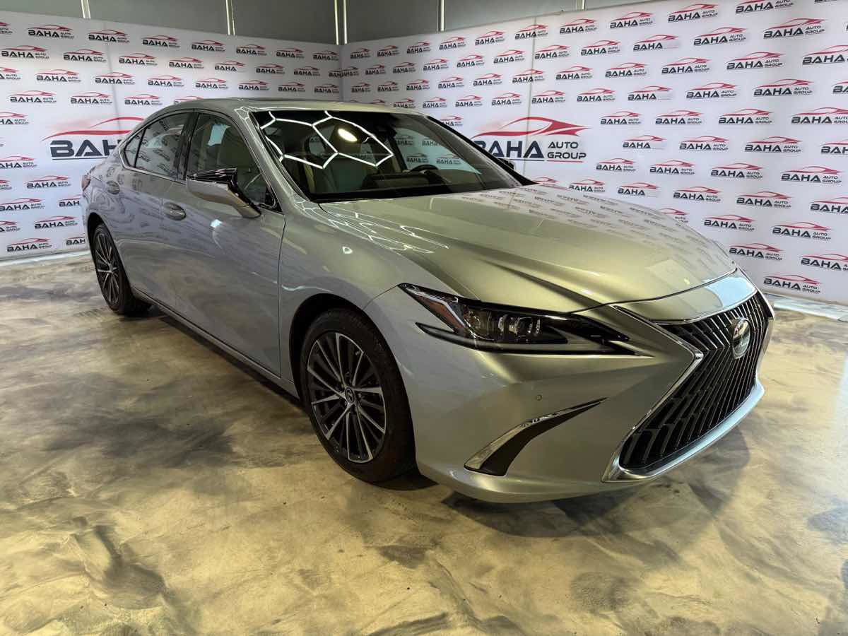 Used 2024 Lexus ES 350 w/ Premium Package FWD image 5