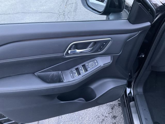 New 2026 Nissan Rogue Platinum w/ Platinum Premium Package image 26