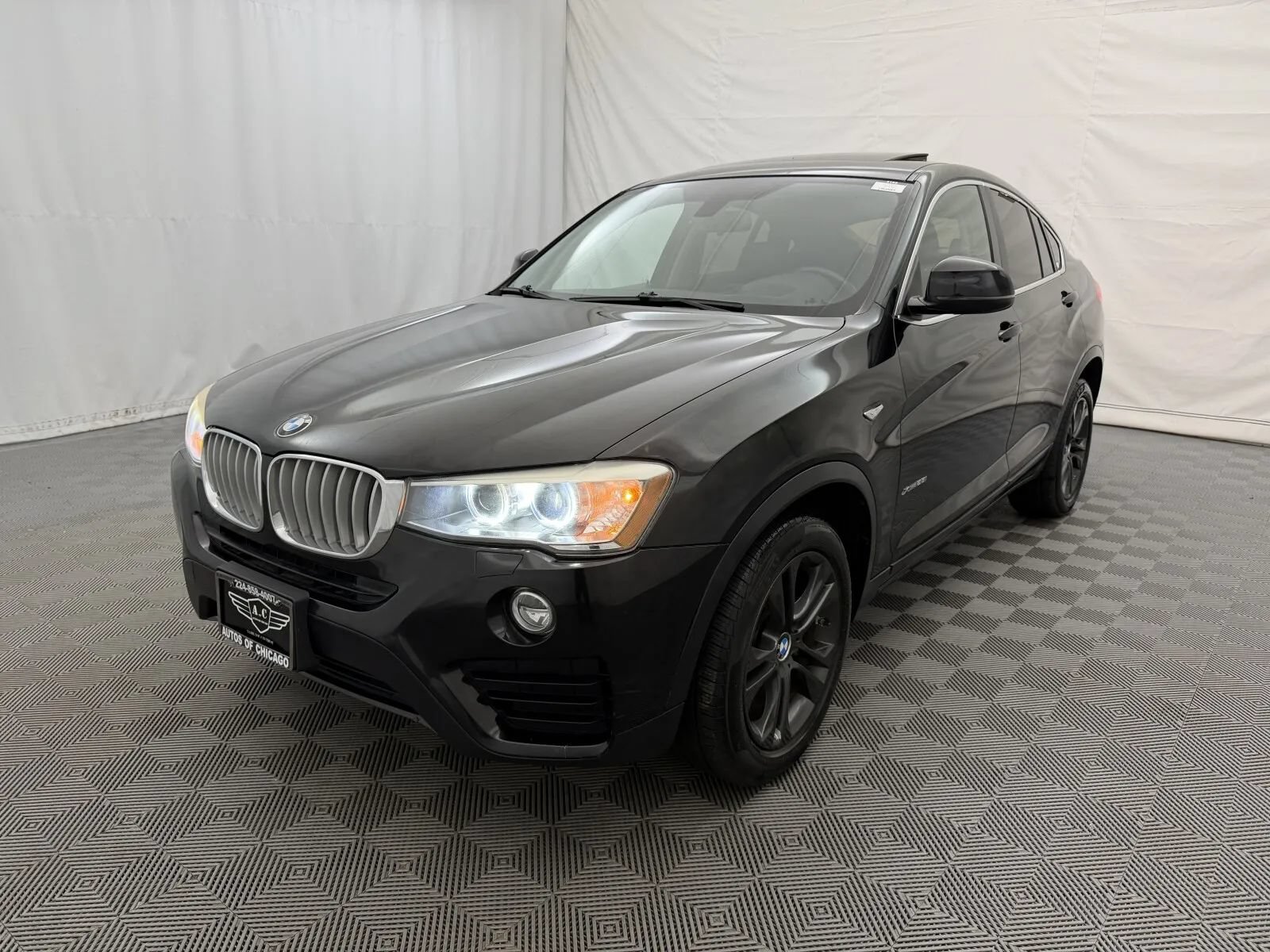 Used 2016 BMW X4 xDrive28i AWD/4WD image 2