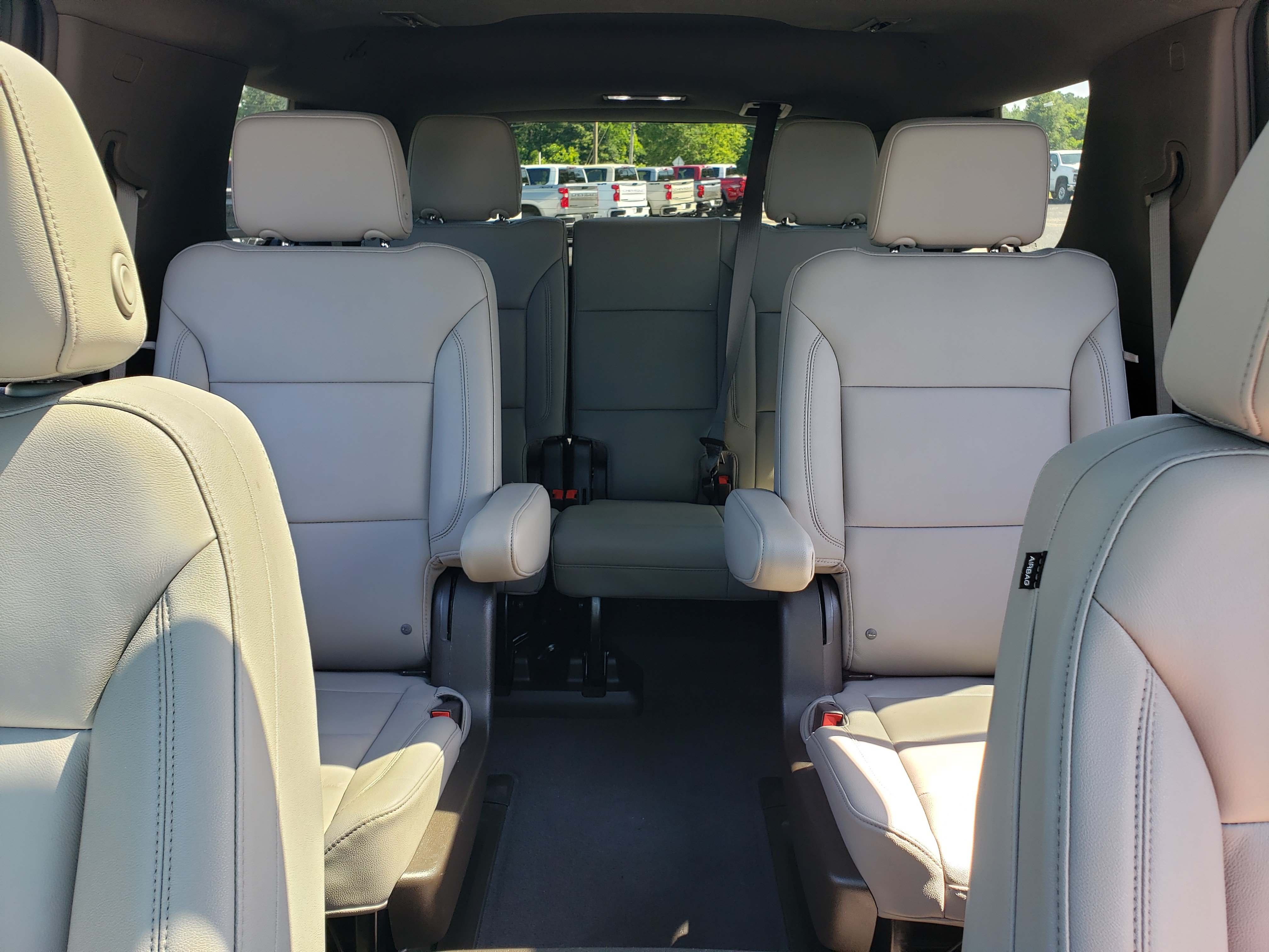 Used 2023 Chevrolet Tahoe LT w/ LT Signature Plus Package RWD image 31