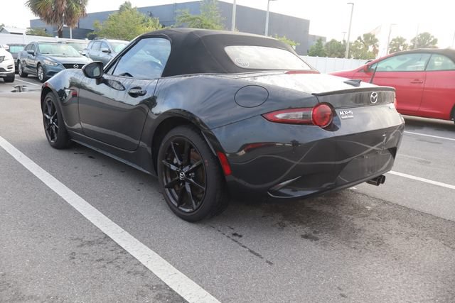 Used 2023 MAZDA MX-5 Miata Club RWD image 3