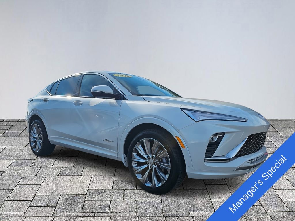 Used 2025 Buick Envista Avenir image 1