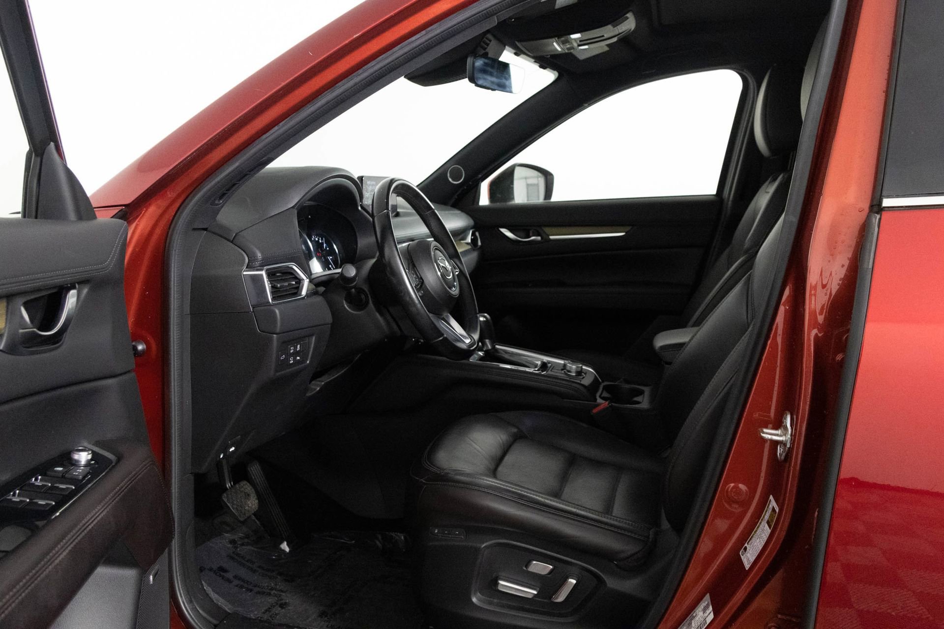 Used 2019 MAZDA CX-5 Signature image 19