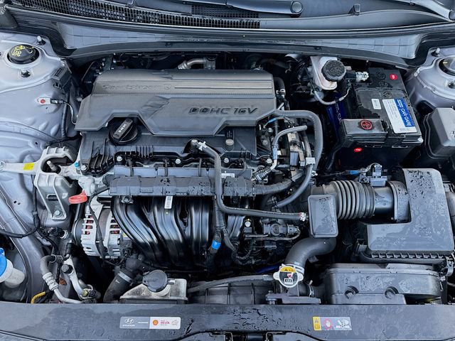 Used 2023 Hyundai Elantra SE FWD image 28