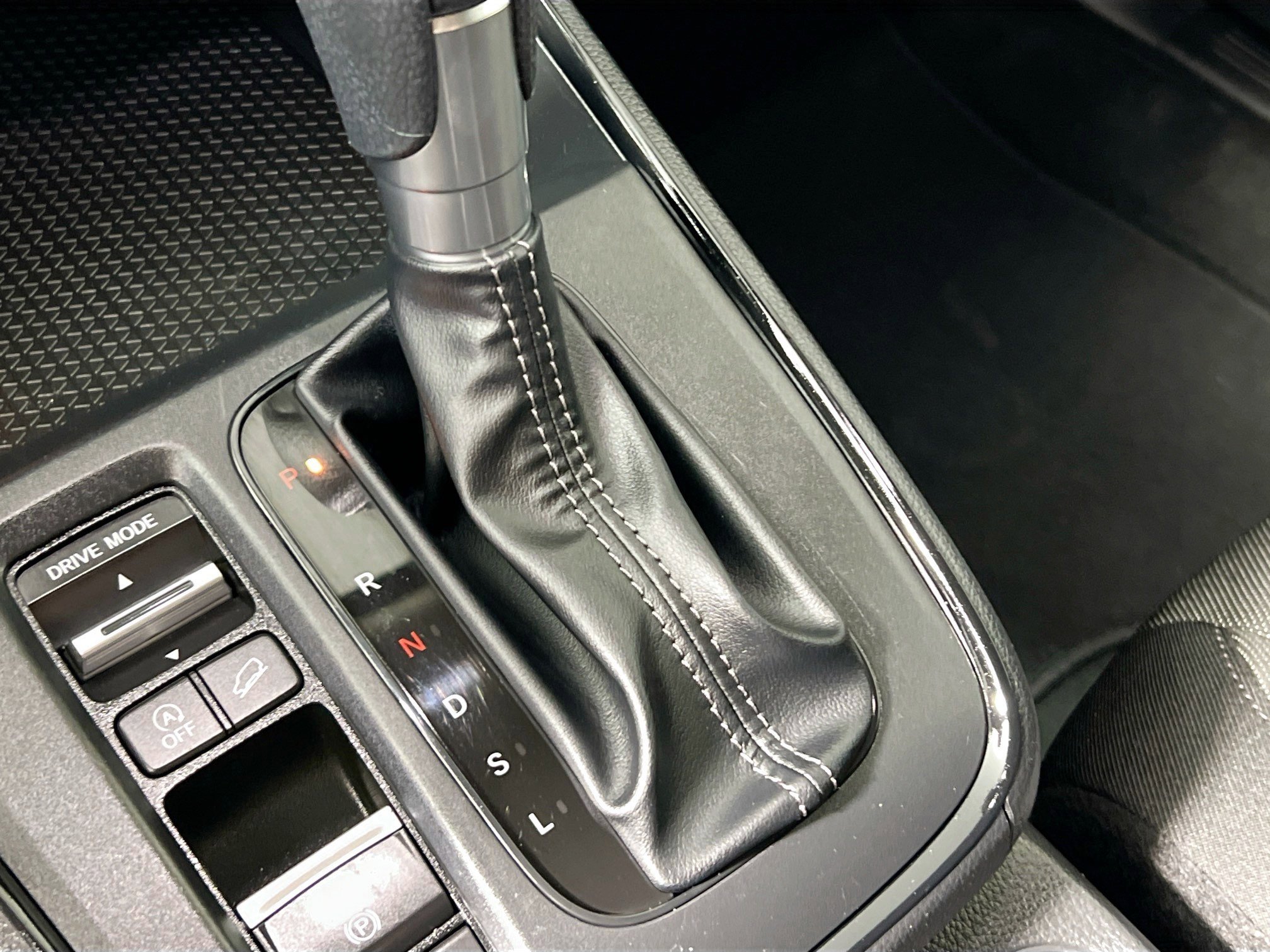 Used 2025 Honda CR-V LX image 25