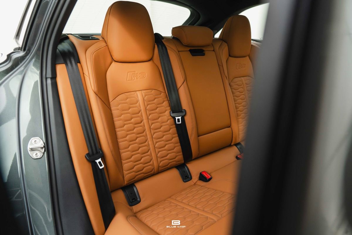 Used 2025 Audi RS 6 performance w/ Executive Package image 37