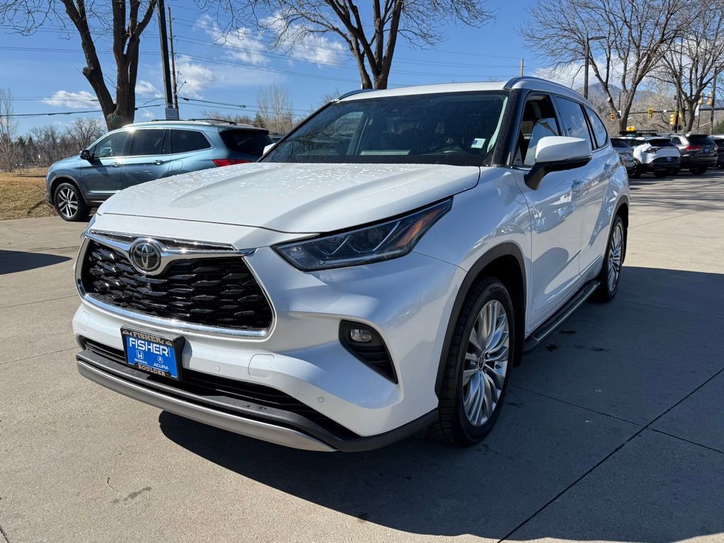 Used 2022 Toyota Highlander Platinum AWD/4WD image 8