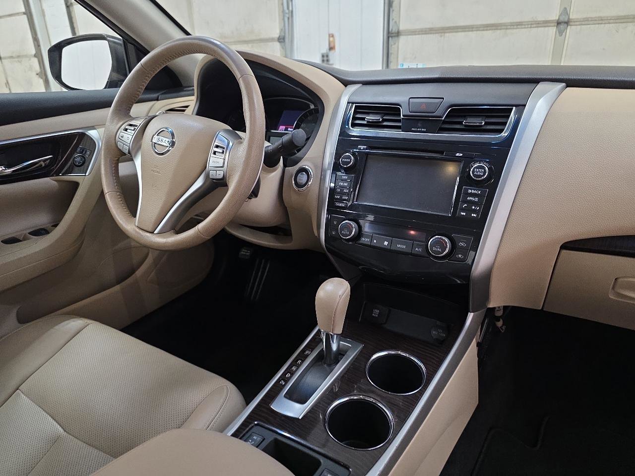 Used 2015 Nissan Altima 3.5 SL image 43