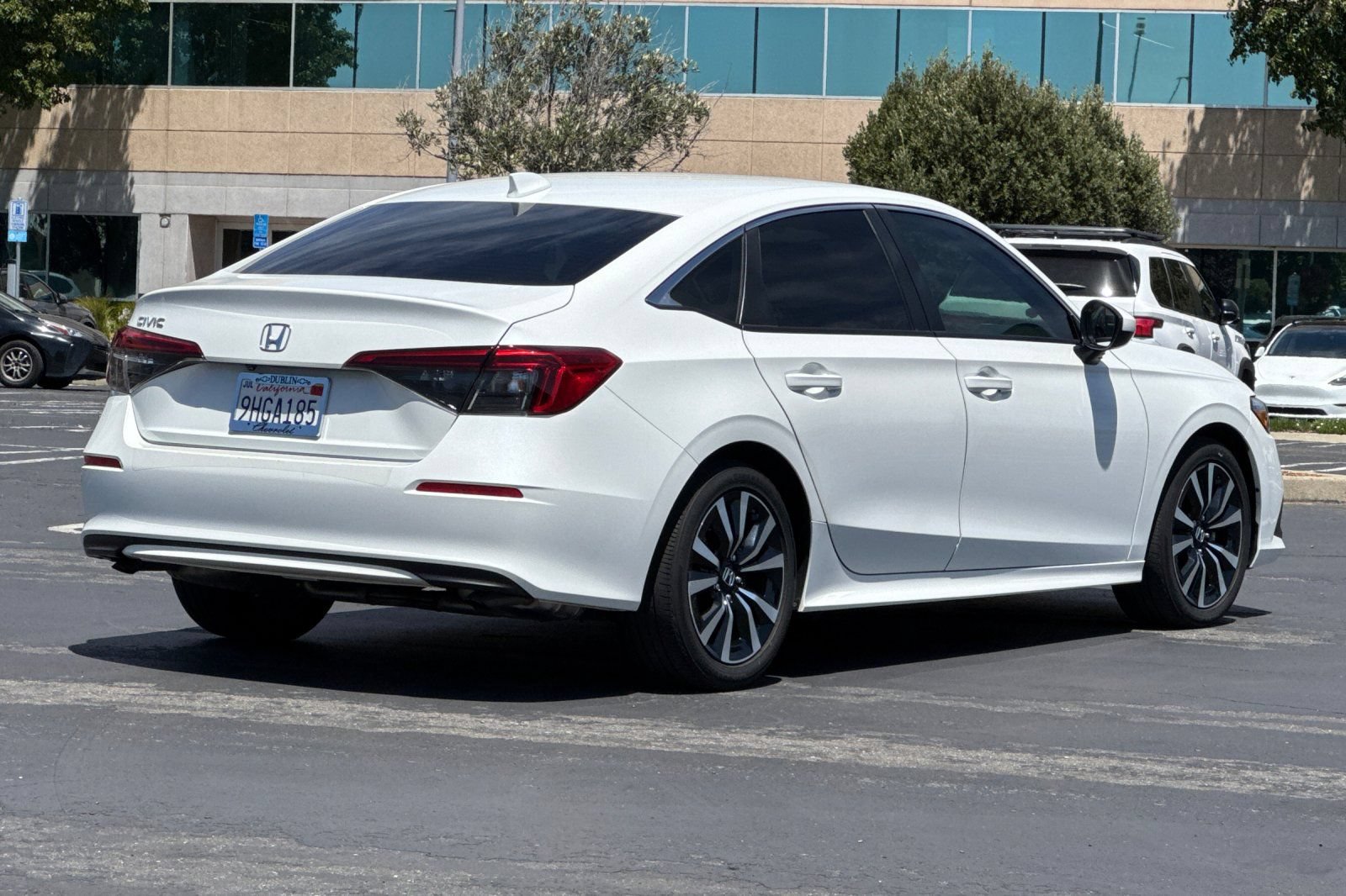 Used 2023 Honda Civic EX image 4