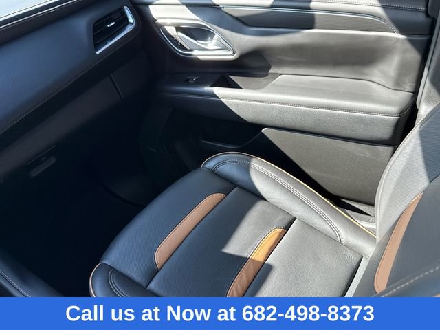 Used 2024 GMC Yukon AT4 w/ AT4 Premium Package image 14