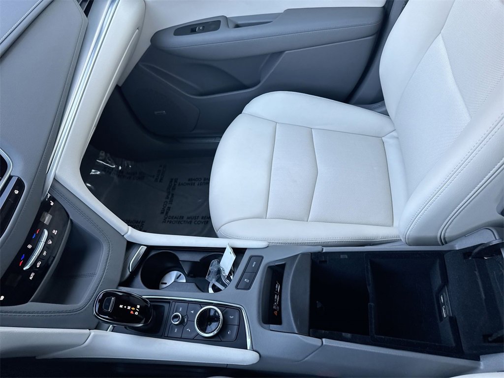 Used 2024 Cadillac XT5 Premium Luxury image 24