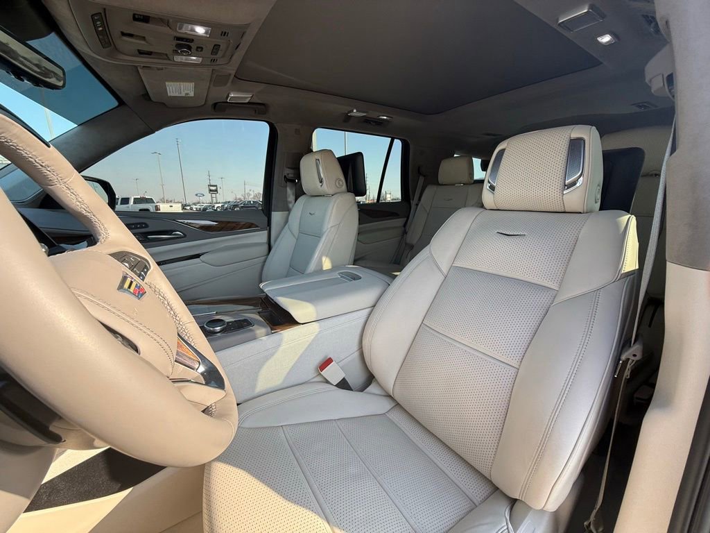 Certified 2024 Cadillac Escalade Sport Platinum w/ LPO, ONYX Package image 26