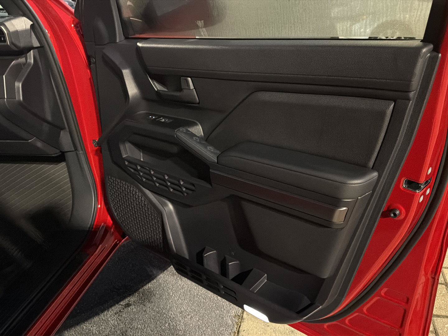 New 2026 Toyota 4Runner SR5 AWD/4WD image 15