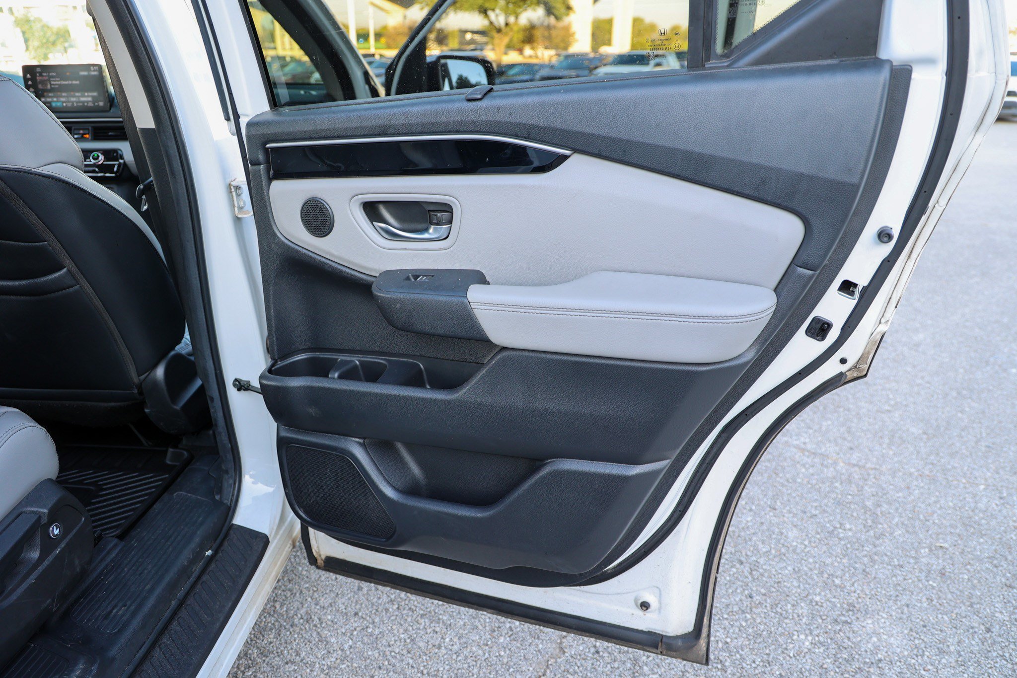 Used 2024 Honda Pilot EX-L image 36