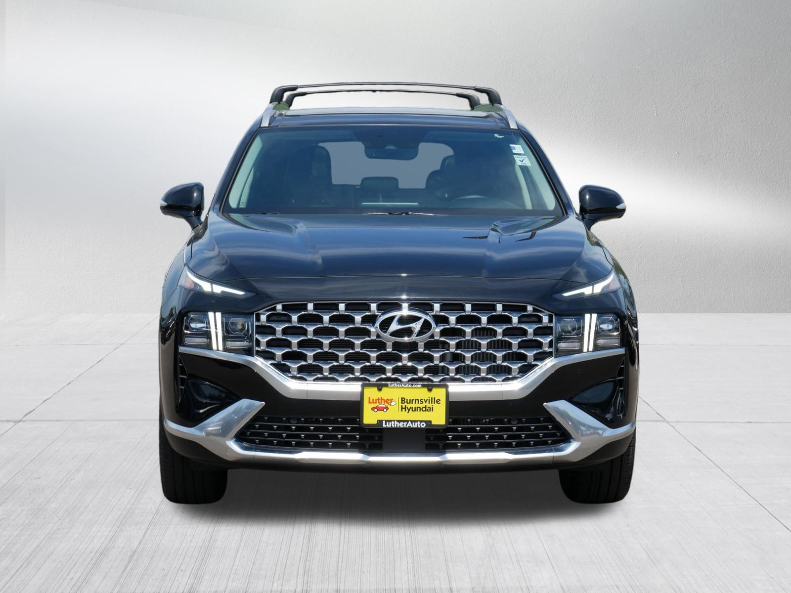 Used 2023 Hyundai Santa Fe Limited AWD/4WD image 2