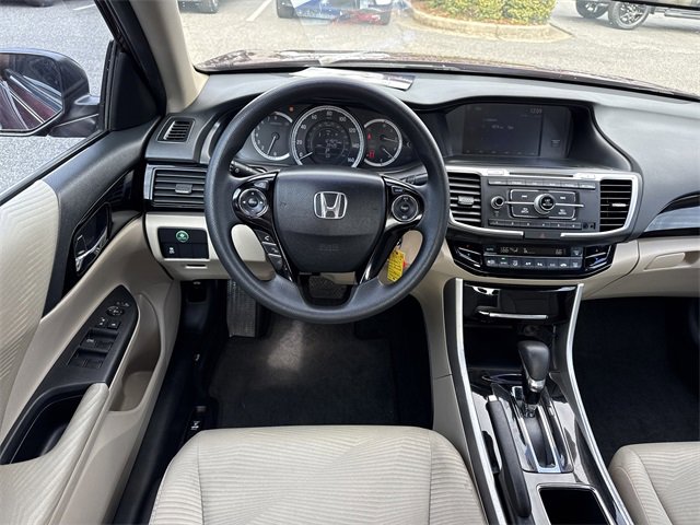 Used 2017 Honda Accord LX image 11