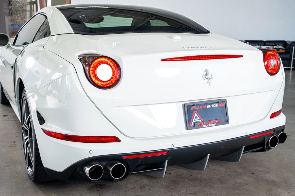 Used 2016 Ferrari California T image 26