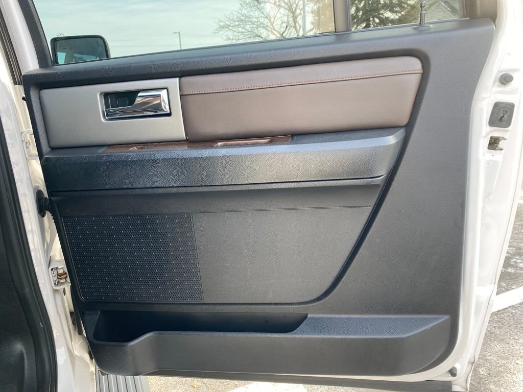 Used 2017 Ford Expedition EL King Ranch image 13