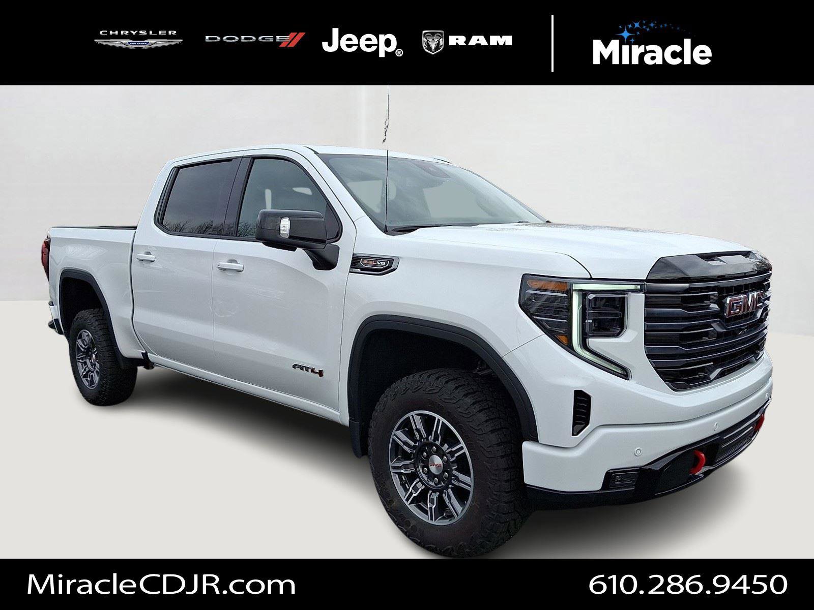 Used 2025 GMC Sierra 1500 AT4 image 1