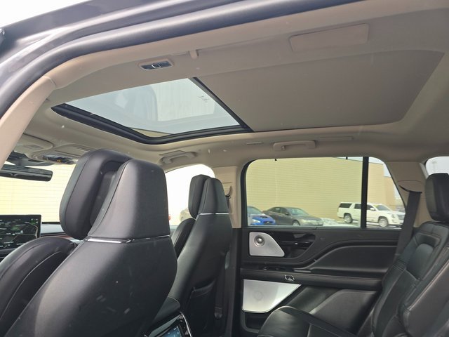 Used 2021 Lincoln Aviator Reserve w/ Equipment Group 210A image 13
