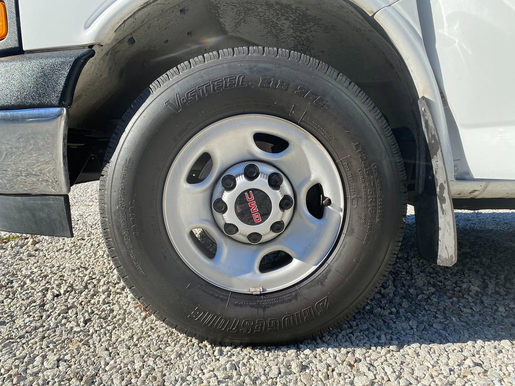 Used 2020 GMC Savana 2500 w/ Driver Convenience Package image 33