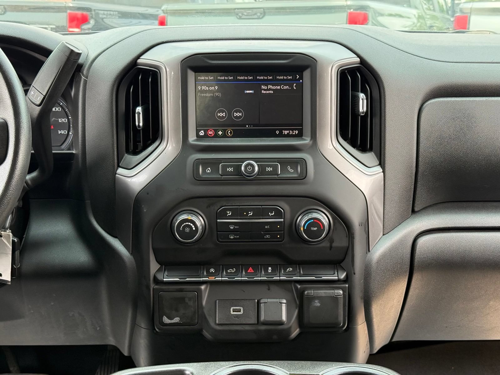 Used 2020 Chevrolet Silverado 1500 Custom w/ Custom Value Package AWD/4WD image 20