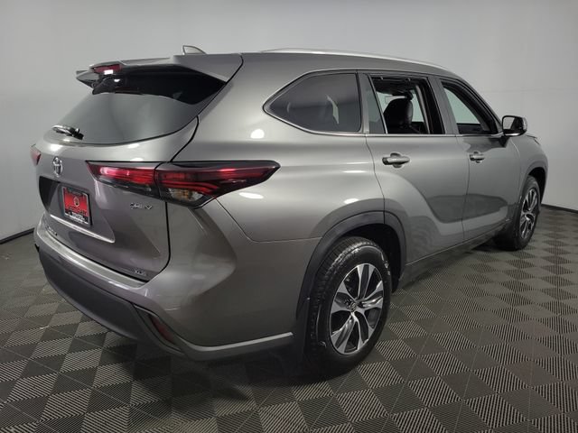 Used 2026 Toyota Highlander XLE AWD/4WD image 7